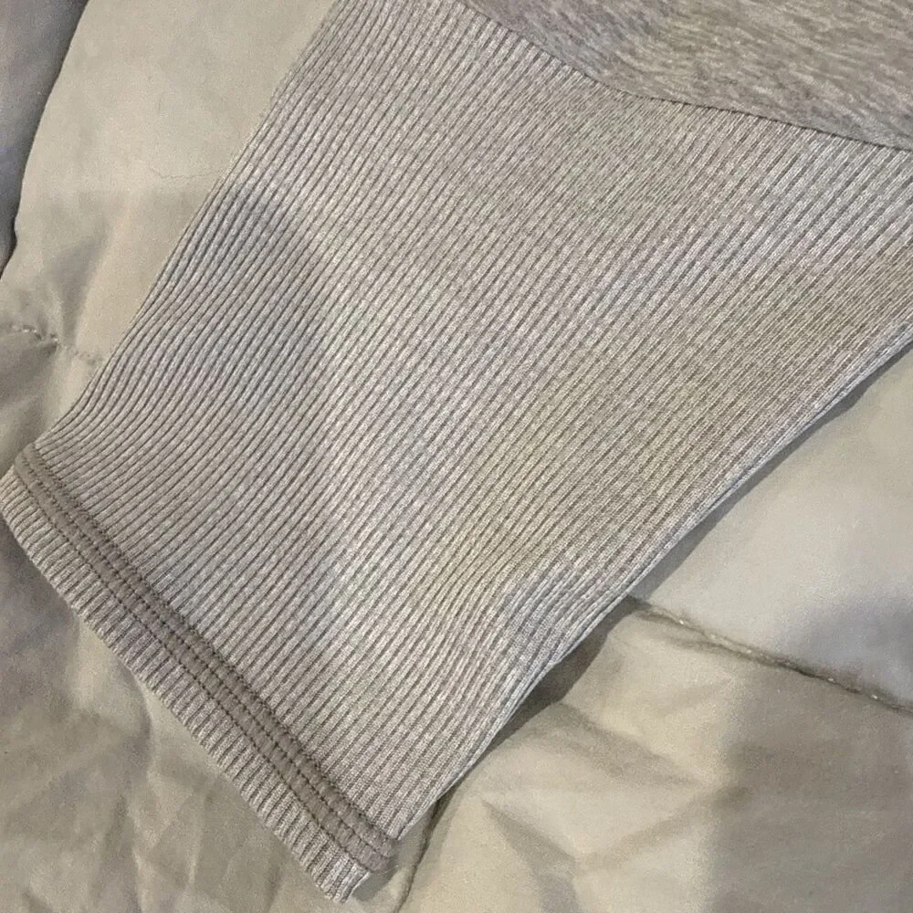 Alo Yoga High Waist Womens Leggings Size M RN 87320 Compression GREY & WHITE